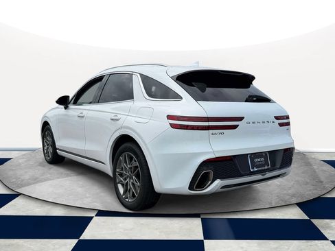 Certified 2025 Genesis GV70 2.5T AWD/4WD image 4