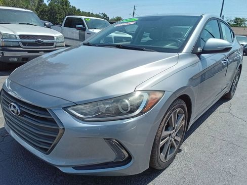 Used 2017 Hyundai Elantra Limited FWD image 1