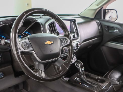 Used 2022 Chevrolet Colorado LT w/ Luxury Package image 23