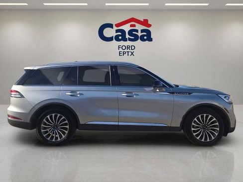 Used 2022 Lincoln Aviator Reserve w/ Equipment Group 201A image 2