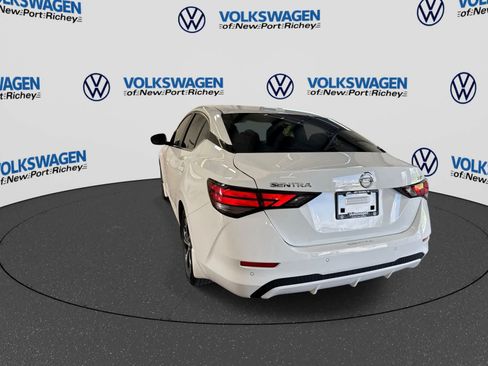 Used 2022 Nissan Sentra SV FWD image 12