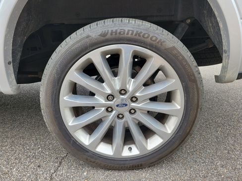 Used 2018 Ford F150 Limited w/ Trailer Tow Package image 30