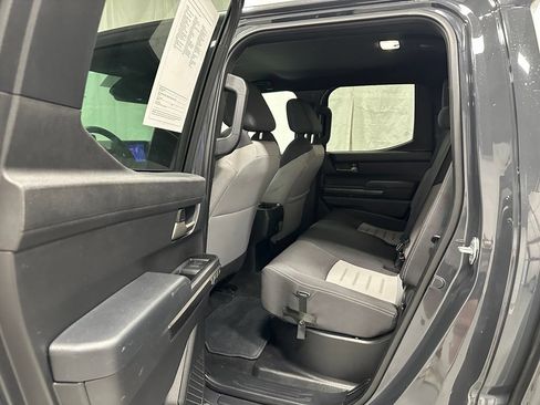 Used 2025 Toyota Tacoma TRD Off-Road AWD/4WD image 42