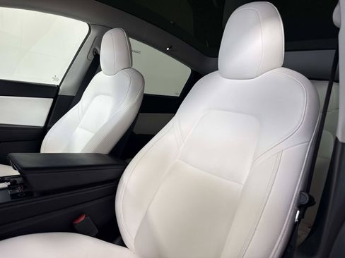 Used 2022 Tesla Model Y Performance AWD/4WD image 19