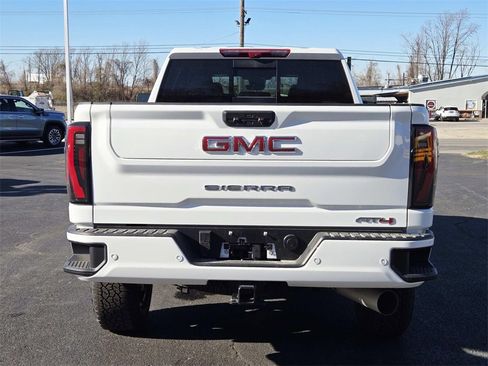 New 2026 GMC Sierra 2500 AT4 w/ AT4 Premium Plus Package image 4