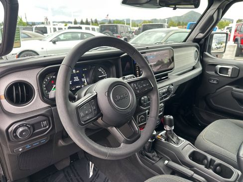 Used 2025 Jeep Wrangler Unlimited Sport S 4xe image 9