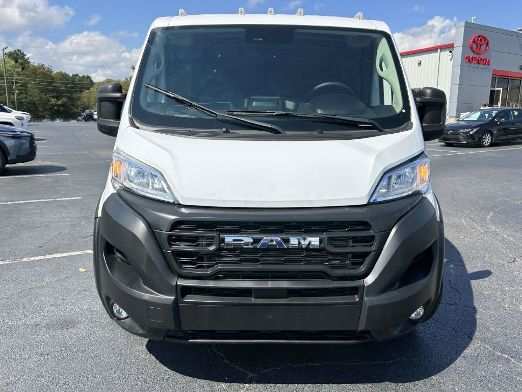 Used 2025 RAM ProMaster 2500 w/ Convenience Group FWD image 8