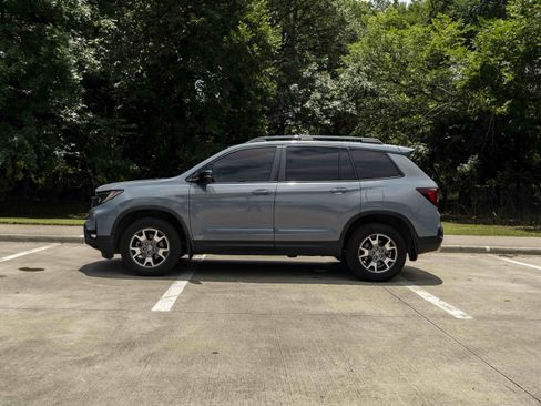 Used 2023 Honda Passport TrailSport image 6
