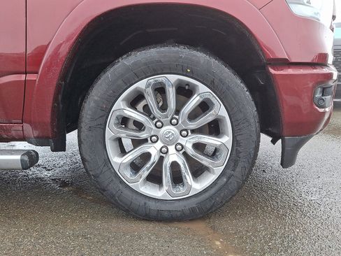 Used 2022 RAM 1500 Laramie w/ Sport Appearance Package image 9