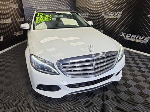 Used 2015 Mercedes-Benz C 300 4MATIC Sedan image 4