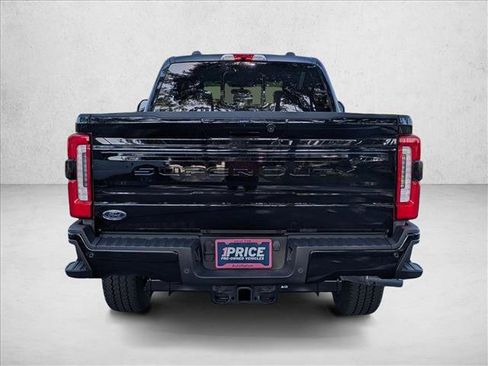 Used 2025 Ford F350 Platinum w/ FX4 Off-Road Package AWD/4WD image 6
