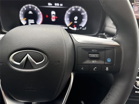 Certified 2025 INFINITI QX60 Luxe image 14