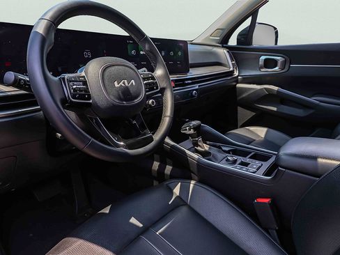 Certified 2024 Kia Sorento X-Line EX AWD/4WD image 7