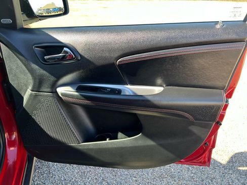 Used 2018 Dodge Journey GT image 15