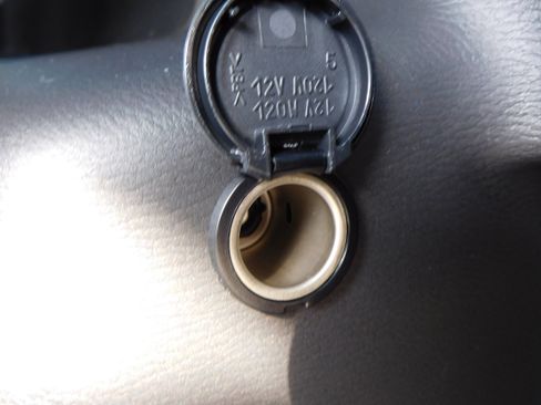 Used 2025 Mitsubishi Outlander SEL image 45