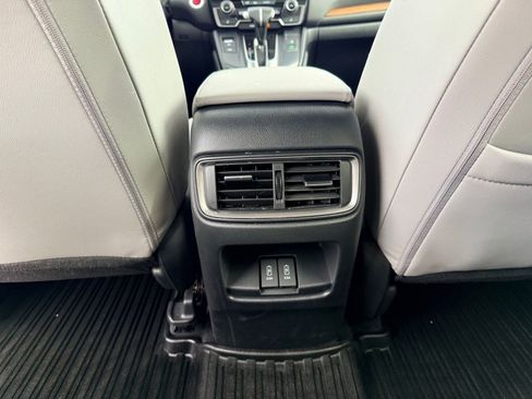 Used 2020 Honda CR-V Touring image 22