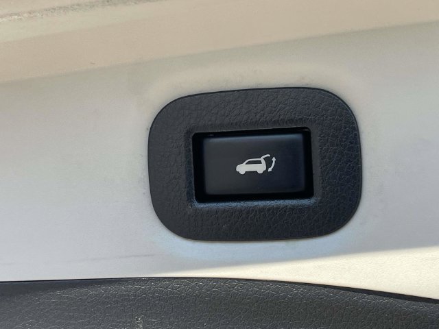 Used 2017 Nissan Rogue SL w/ SL Premium Package FWD image 22