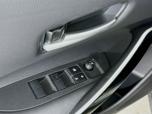 Used 2022 Toyota Corolla XSE FWD image 19