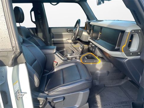 Used 2022 Ford Bronco Badlands image 15