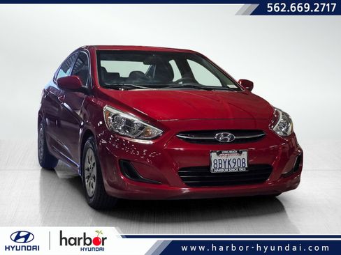 Used 2017 Hyundai Accent SE image 1