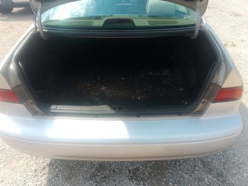 Used 1998 Toyota Camry LE FWD image 26