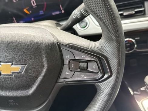 Used 2024 Chevrolet Trax LT FWD image 24