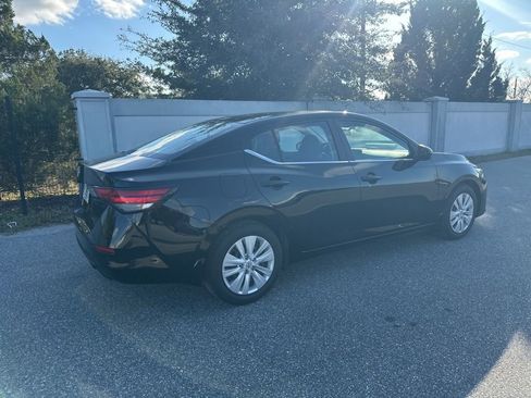 Used 2024 Nissan Sentra S image 6