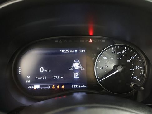 Used 2021 Nissan Kicks SR w/ SR Premium Package image 40