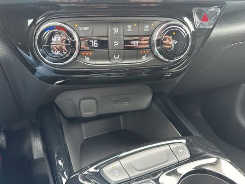 New 2026 Chevrolet Trax LT FWD image 47