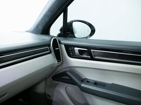 Certified 2023 Porsche Cayenne GTS w/ Premium Package Plus image 23