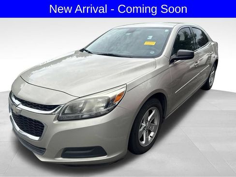 Used 2015 Chevrolet Malibu LS w/ Protection Package FWD image 2