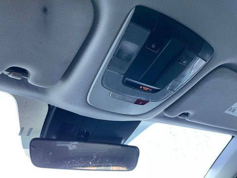 Used 2022 Kia Sorento S image 22