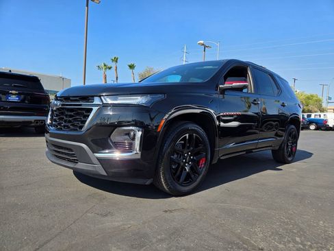 Used 2023 Chevrolet Traverse Premier w/ Redline Edition FWD image 2
