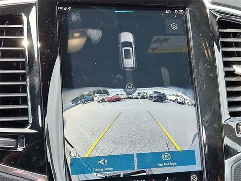 Used 2025 Volvo XC90 B5 Plus w/ Protection Package Premier image 13