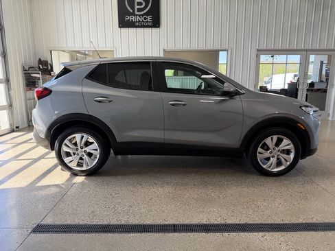Used 2024 Buick Encore GX Preferred FWD image 7