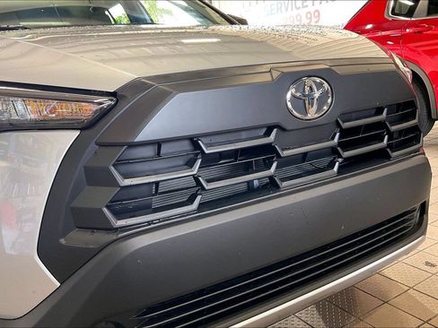 Used 2026 Toyota Corolla Cross L FWD image 24