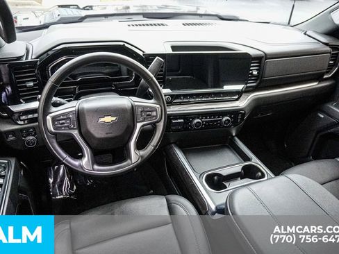 Used 2024 Chevrolet Silverado 2500 LTZ w/ LTZ Convenience Package image 29