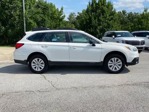 Used 2017 Subaru Outback 2.5i AWD/4WD image 8