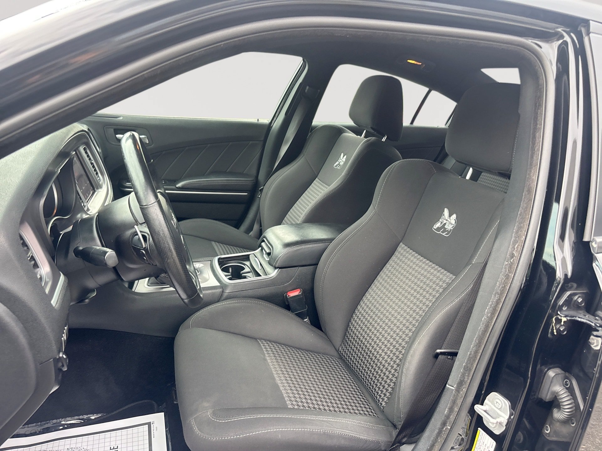Used 2019 Dodge Charger Scat Pack w/ Dynamics Package RWD image 13