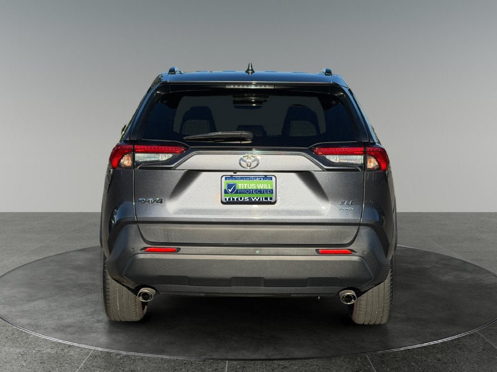 Used 2020 Toyota RAV4 XLE Premium AWD/4WD image 9