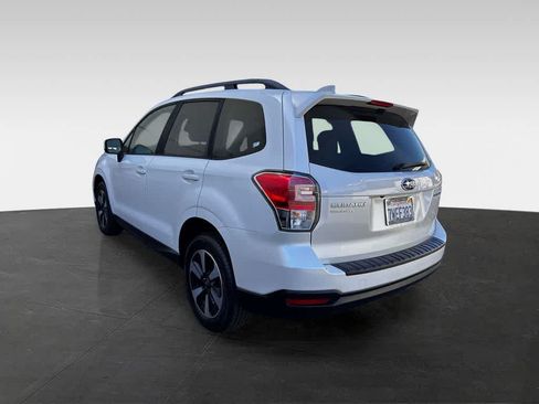Used 2017 Subaru Forester 2.5i Premium w/ Popular Package #2A AWD/4WD image 5