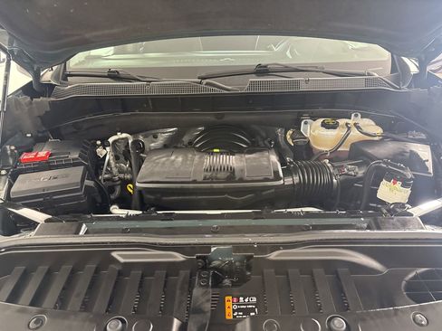 Used 2025 Chevrolet Silverado 1500 LT image 32