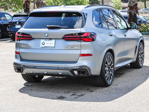 New 2026 BMW X5 xDrive50e image 6