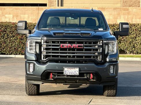 Certified 2020 GMC Sierra 2500 AT4 w/ AT4 Premium Package image 9