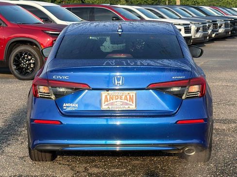 Used 2022 Honda Civic Sport image 11