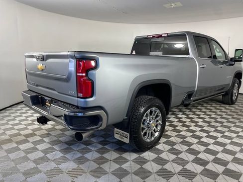 New 2026 Chevrolet Silverado 3500 LTZ w/ LTZ Premium Package AWD/4WD image 24