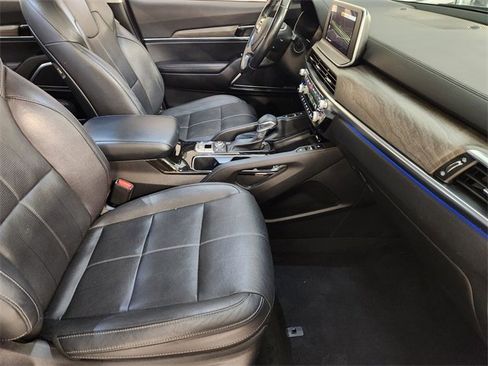 Used 2021 Kia Telluride SX w/ Nightfall Edition Package image 3