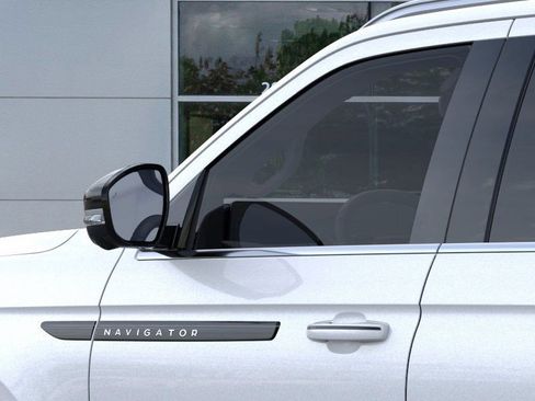 New 2026 Lincoln Navigator Black Label image 20