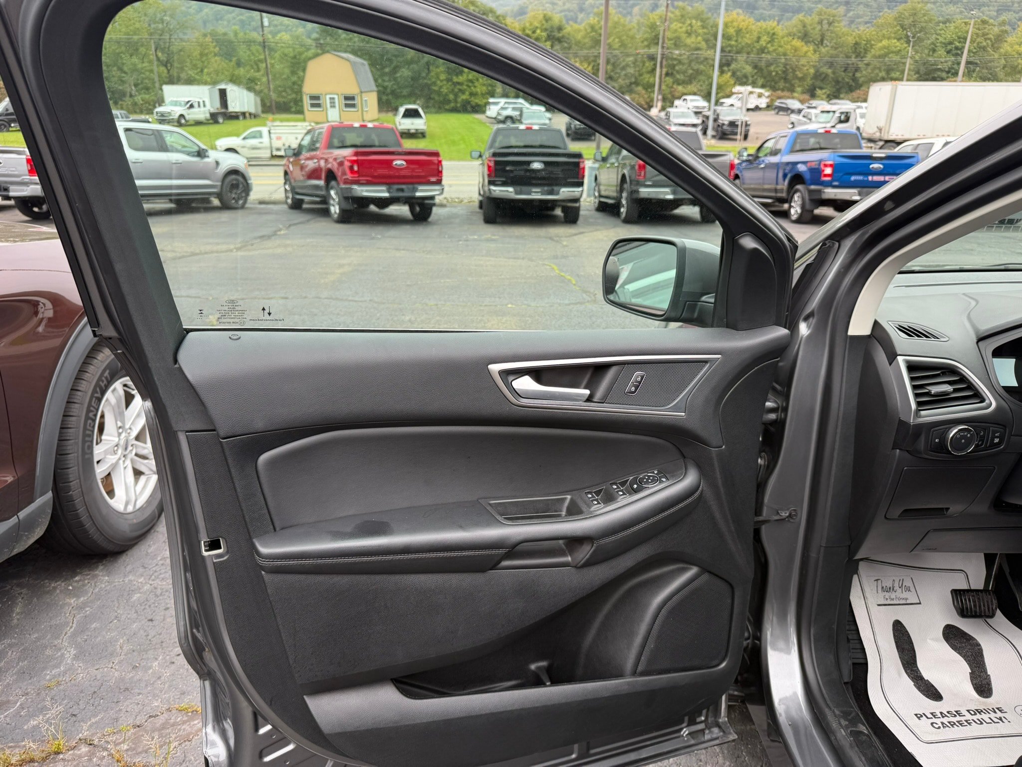 Used 2024 Ford Edge SEL w/ Convenience Package AWD/4WD image 10