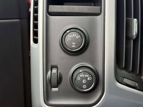 Used 2017 GMC Sierra 1500 SLT w/ SLT Preferred Package image 19